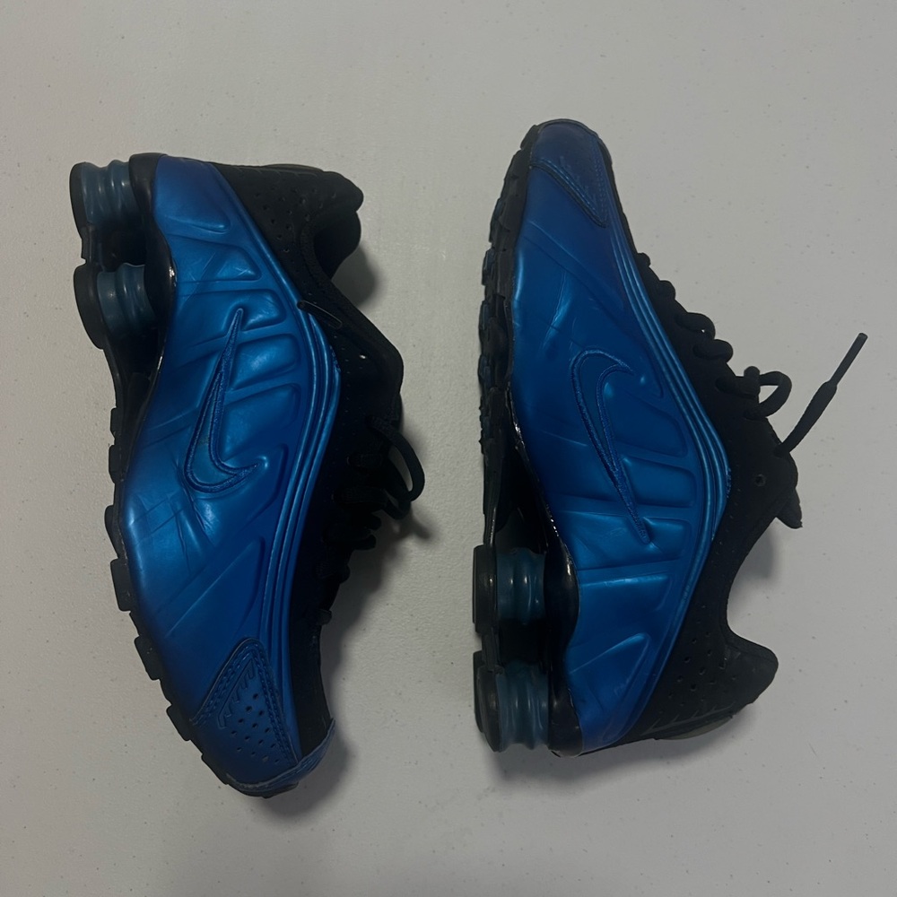 Nike Kids Black and Blue Sneakers